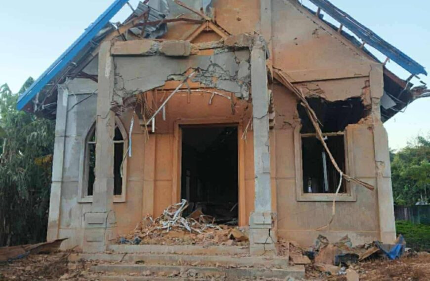 ပြည်သူလူထု ကန့်ကွက်နေသည့် မြစ်ဆုံစီမံကိန်း ပြန်လည်စတင်ရန် ပြင်ဆင်နေချိန် ဝိုင်းမော်ဒေသရှိ ဘာသာရေးကျောင်းကို အာဏာသိမ်းစစ်ကော်မရှင် လက်နက်ကြီး ပစ်ခတ်တိုက်ခိုက်